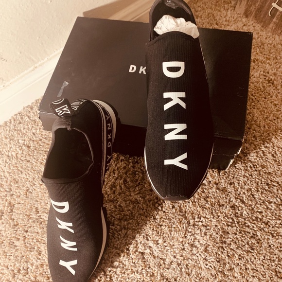 dkny abbi sneakers